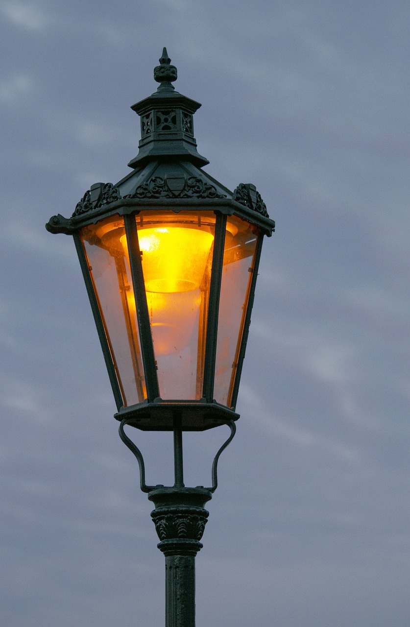 lamp, lantern, lighting, light, street lamp, eve, historic street lighting, street lighting